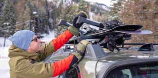 ¿Vas a la nieve? Así debes llevar los esquís en el auto para no arriesgar multas ni accidentes