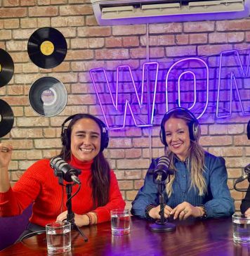 Catalina Droguett da voz al futuro en WOMcast, el nuevo podcast que inspira conversaciones con propósito