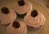 Cien años de sabor junto a TEKA cupcakes de chocolate con frosting de cereza