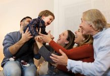 Cómo celebrar el Día del Niño con menos pantallas y más conexión familiar