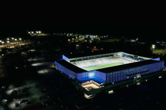 El Claro Arena de la UC se alza como ícono arquitectónico en Chile con el sello de la iluminación innovadora de Signify