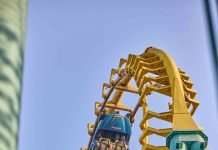 Fantasilandia celebra el Día Internacional de la Montaña Rusa