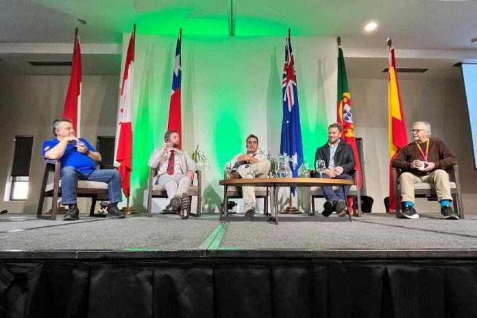Seminario MIRE 2025 culmina con éxito y refuerza el compromiso con la seguridad y el rescate en minera 