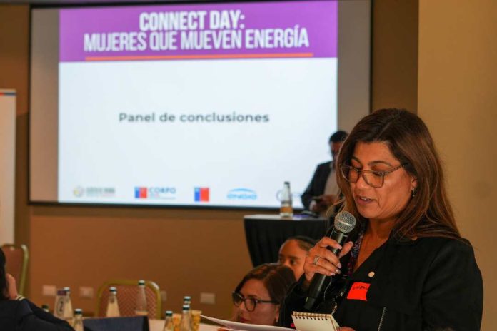 Más de 60 mujeres participaron en Connect Day del Clúster de Energía para fortalecer la equidad de género en el sector energético