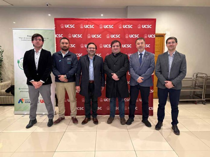 Ñuble avanza hacia la movilidad eléctrica con taller que reunió a autoridades y gremios