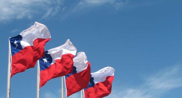 Fiscalía y Banca entregan recomendaciones para prevenir riesgos en el uso de dinero y productos financieros
