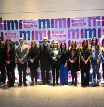 Mujer Impacta premió a 10 emprendedoras sociales que están transformando sus comunidades en todo Chile