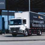 Shell Lubricantes y Kaufmann celebran 30 años de alianza con entrega de camión Mercedes-Benz Atego 0 km