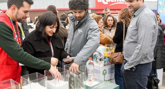 Vivamos Circular inaugura su primer punto de recolección de plásticos en regiones Viña del Mar se suma a la campaña
