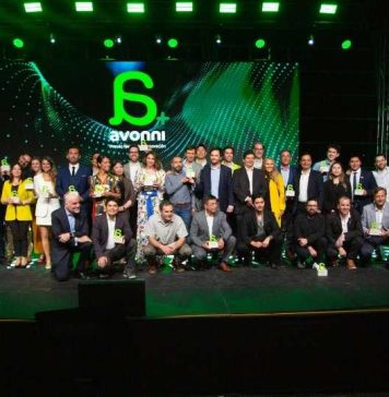 Avonni 2025 rinde homenaje a la trayectoria de Pedro Ibáñez Santa María y celebra a los innovadores del país Avonni 2025 rinde homenaje a la trayectoria de Pedro Ibáñez Santa María y celebra a los innovadores del país