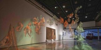 Últimos días para visitar Convergentes: la exposición que reúne obras de la nueva generación de artistas chilenos