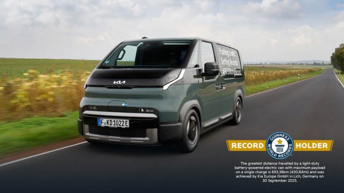 El Kia PV5 Cargo establece un título Guinness World Records: 693,38 km con una sola carga y a máxima capacidad El Kia PV5 Cargo establece un título Guinness World Records: 693,38 km con una sola carga y a máxima capacidad