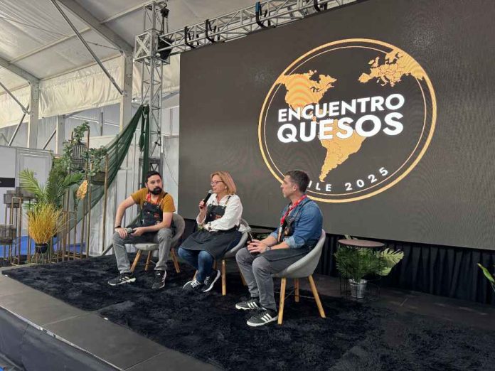 Food Service 2025. INIA y FIA fortalecen el desarrollo de quesos artesanos (2) Food Service 2025. Impulsando la innovación y calidad: Conversatorios de INIA y FIA fortalecen el desarrollo de quesos artesanos