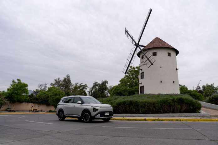 Kia presenta el facelift de Carens: el SUV familiar que evoluciona con las familias chilenas Kia presenta el facelift de Carens: el SUV familiar que evoluciona con las familias chilenas
