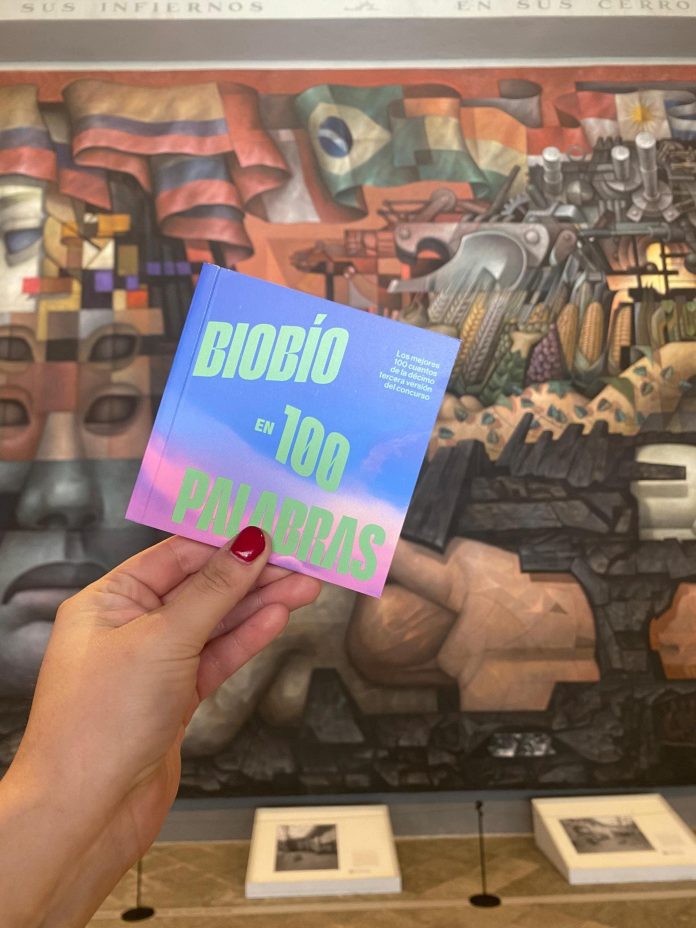 Los últimos días de Biobío en 100 Palabras invitan a recorrido y taller de escritura sobre icónico mural de la pinacoteca UdeC y repartición de libros en Parque Ecuador