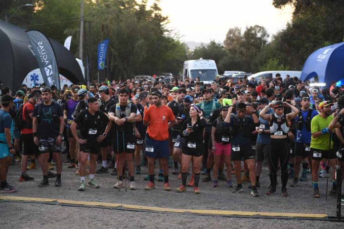 Más de 600 corredores participaron en el tradicional circuito nocturno en Parque Aguas de Ramón en La Reina Más de 600 corredores participaron en el tradicional circuito nocturno en Parque Aguas de Ramón en La Reina