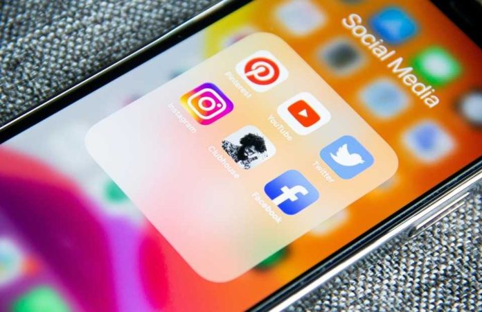 Redes sociales y empleo Principales hallazgos de Laborum