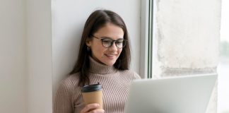 Berlitz Chile lidera las búsquedas en plataformas de Inteligencia Artificial 