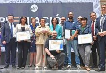 Banco Central premia a los ganadores del concurso Historias de Peso y presenta libro con los 30 mejores relatos