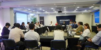 De la experimentación a la innovación: KLog expone en AmCham Chile su enfoque para transformar equipos y procesos