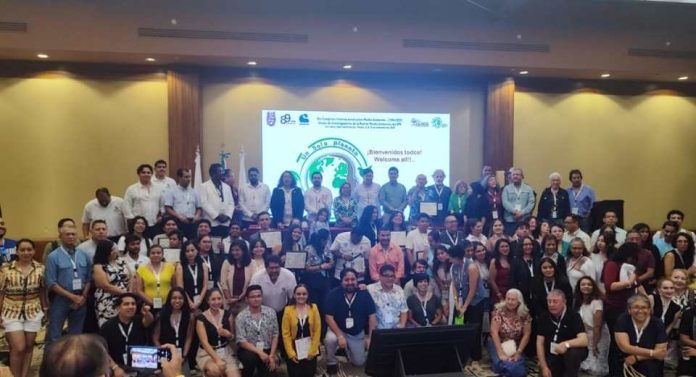 Investigación analiza cómo la variabilidad ambiental afecta comunidades intermareales en Chile y presentó resultados en congreso internacional Investigación analiza cómo la variabilidad ambiental afecta comunidades intermareales en Chile y presentó resultados en congreso internacional