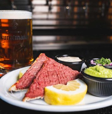 Kunstmann se la juega en The Top Week Experiencia Cervecera 2025 con su imperdible experiencia cervecera de crudo más Torobayo. Kunstmann se la juega en The Top Week Experiencia Cervecera 2025 con su imperdible experiencia cervecera de crudo más Torobayo.