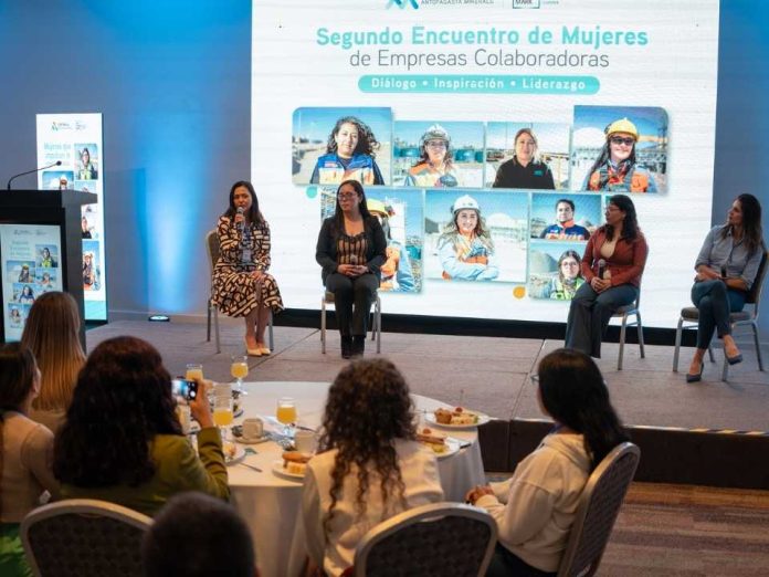 Más de 120 trabajadoras protagonizaron segundo Encuentro de Mujeres de Empresas Colaboradoras de Minera Centinela 