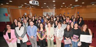 Mujeres se preparan para ingresar a la industria minera al concluir proceso de formación en dos programas 