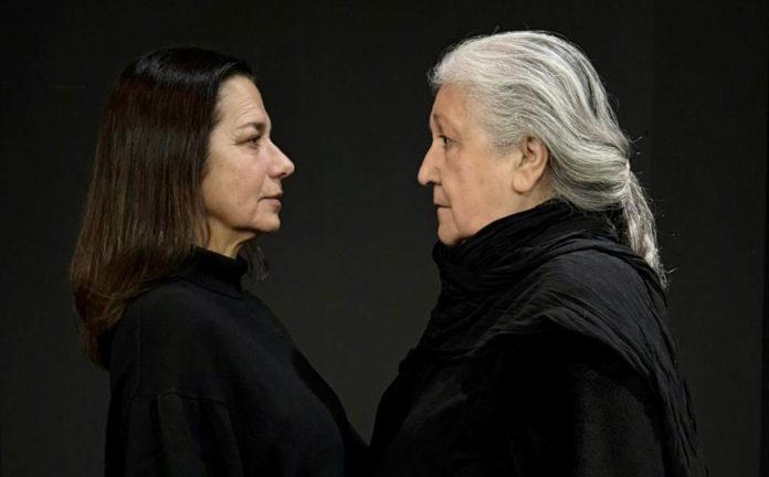 Estreno teatral en Las Condes: “Mi Madre, Ana Bolena” llega a la cartelera con Katty Kowaleczko y Ana Reeves