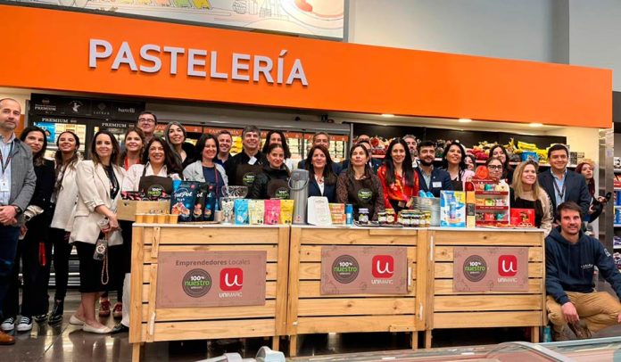 Unimarc, filial de SMU, celebró los 13 años del 100% Nuestro —el primer programa de apoyo a pymes El primer programa de apoyo a pymes en la industria del supermercado celebra 13 años de trabajo colaborativo