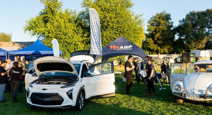 Curicó se prepara para la nueva era automotriz con moderna oferta académica