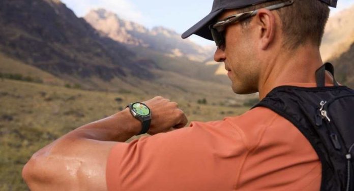 Natación, surf y caminatas tres deportes de verano para disfrutar con tu smartwatch HUAWEI