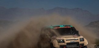 Defender listo para su debut en el DAKAR