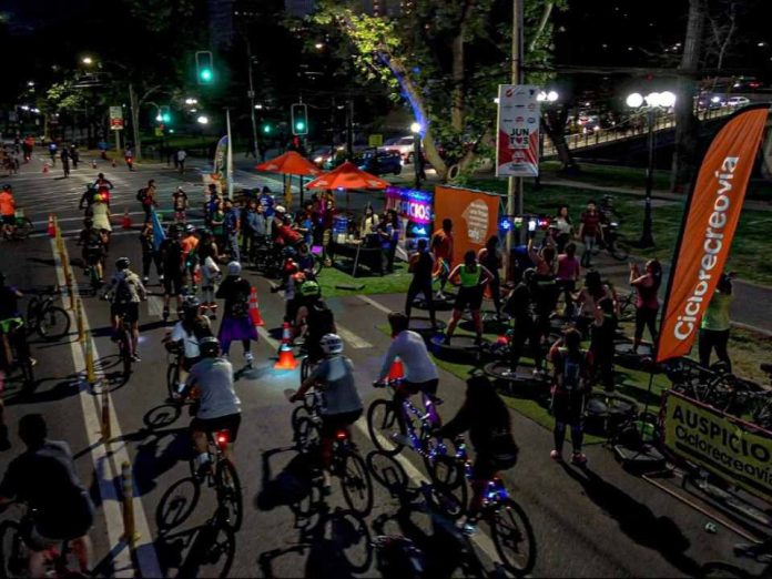 30 Mil personas se espera que participen de la séptima ciclorecreovía nocturna en Ñuñoa