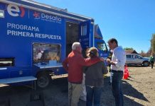 Entel y Desafío Levantemos Chile entregan celulares a personas mayores afectadas por los incendios en Biobío y Ñuble Entel y Desafío Levantemos Chile entregan celulares a personas mayores afectadas por los incendios en Biobío y Ñuble