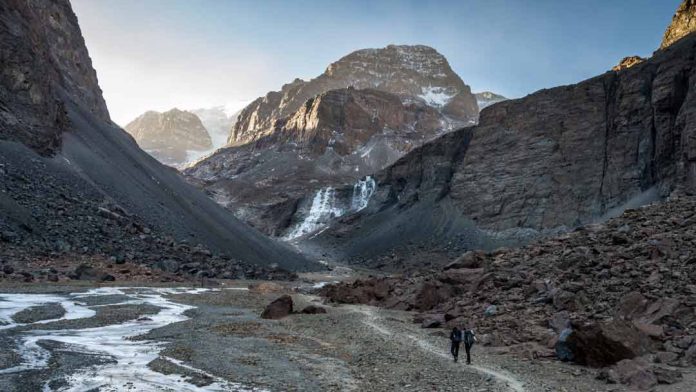 Programa gratuito impulsa el turismo de montaña en la RM