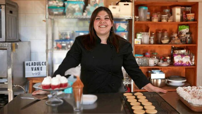 ¿Sabías que al comprar tu SOAP 2026 también puedes apoyar a miles de emprendedores? ¿Sabías que al comprar tu SOAP 2026 también puedes apoyar a miles de emprendedores?