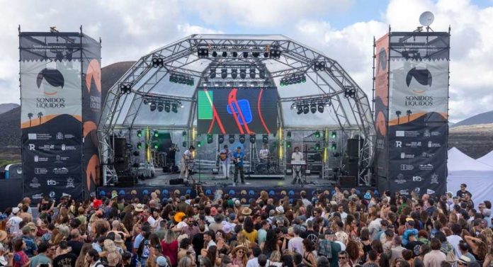 Sonidos Líquidos pone en marcha su 16ª edición en Lanzarote como referente internacional en música y sostenibilidad Sonidos Líquidos pone en marcha su 16ª edición en Lanzarote como referente internacional en música y sostenibilidad