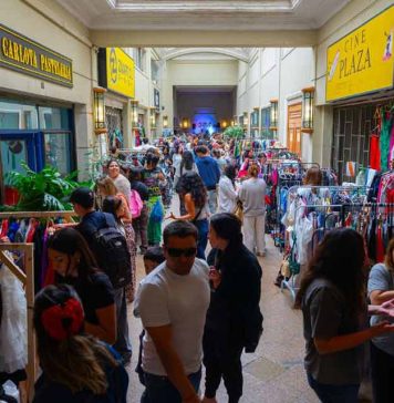 Feria Drop vuelve este sábado a Talca con gran venta de clóset en Galería Ex Cine Plaza Feria Drop vuelve este sábado a Talca con gran venta de clóset en Galería Ex Cine Plaza