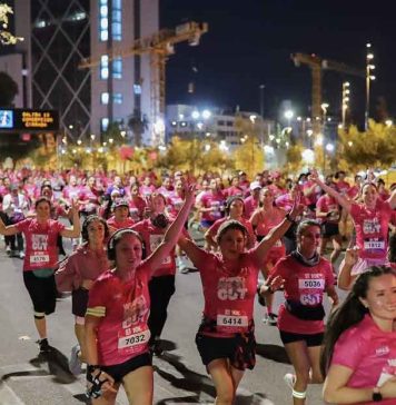 Histórico: más de 5 mil mujeres corrieron en la tercera versión de Women’s Night Out y tiñeron de fucsia las calles de Providencia