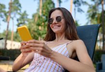 Tráfico de datos móviles aumentó hasta 144% este verano en destinos turísticos de Chile 