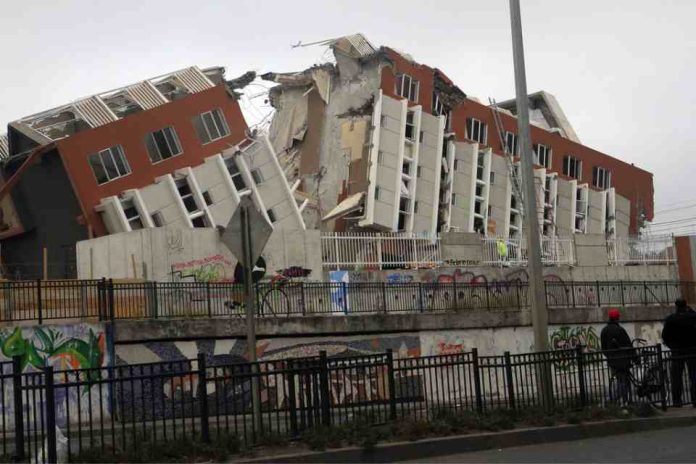 Cerca del 30% edificios en Chile no cuentan con seguros contra sismos