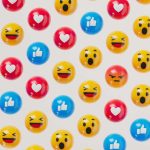 El nuevo lenguaje digital lo que revelan los emojis sobre emociones y decisiones de compra
