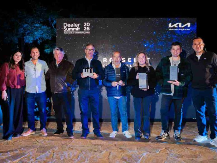 Kia Dealer Summit 2026: Rosselot y Automotora Alameda reciben el Platinum Prestige Dealer Award 2026