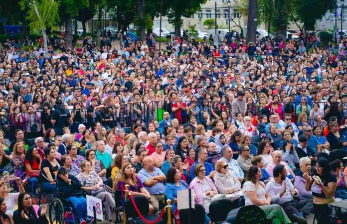 La cultura salió del centro el modelo Chillán como un nuevo referente de descentralización y derecho cultural para Chile La cultura salió del centro: el modelo Chillán como un nuevo referente de descentralización y derecho cultural para Chile