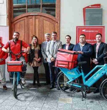 La electromovilidad se incorpora a Correos de Chile con modernas bicicletas eléctricas en Iquique