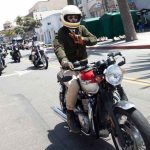 Triumph Motorcycles lidera caravana solidaria de motociclistas elegantes DGR Santiago 2026
