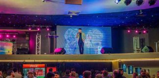 MDS Talcahuano enciende la semana con ambiente mundialero, música en vivo y entretención