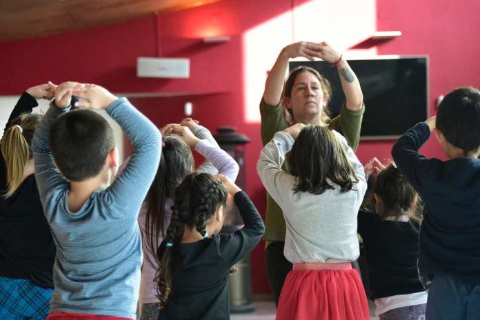 Talleres, teatro y música marcarán las vacaciones de invierno en el Teatro Regional del Maule