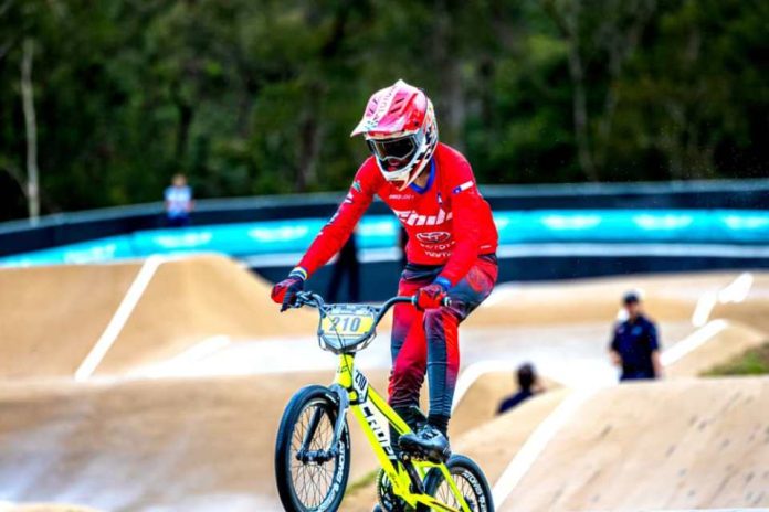 Joven chileno conquista el mundo del BMX Racing Alonso Espinoza se corona subcampeón mundial en Australia Joven chileno conquista el mundo del BMX Racing Alonso Espinoza se corona subcampeón mundial en Australia